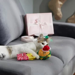 Frisco Holiday Burger & Fries Plush Cat Toy With Catnip, 2 Count 5 Frisco Holiday Burger & Fries Plush Cat Toy With Catnip, 2 Count -Frisco Shop 287901 PT3. AC SS1800 V1632775913