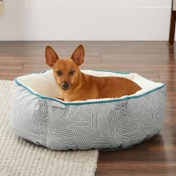 Frisco Sherpa Dog & Cat Blanket & Frisco Sherpa Hexagon Bolster Cat & Dog Bed -Frisco Shop 303598 PT7. AC SS1800 V1623071862
