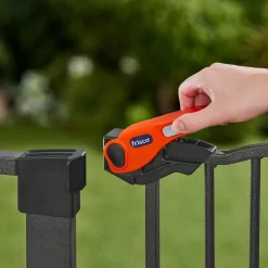 Frisco Outdoor Steel Arch Extra Tall Auto-Close Dog Gate -Frisco Shop 507102 PT4. AC SS1800 V1668631342